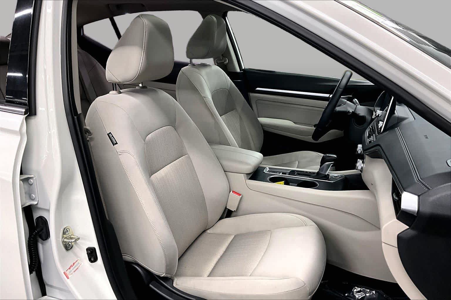 Used 2019 Nissan Altima 2.5 SV FWD image 8