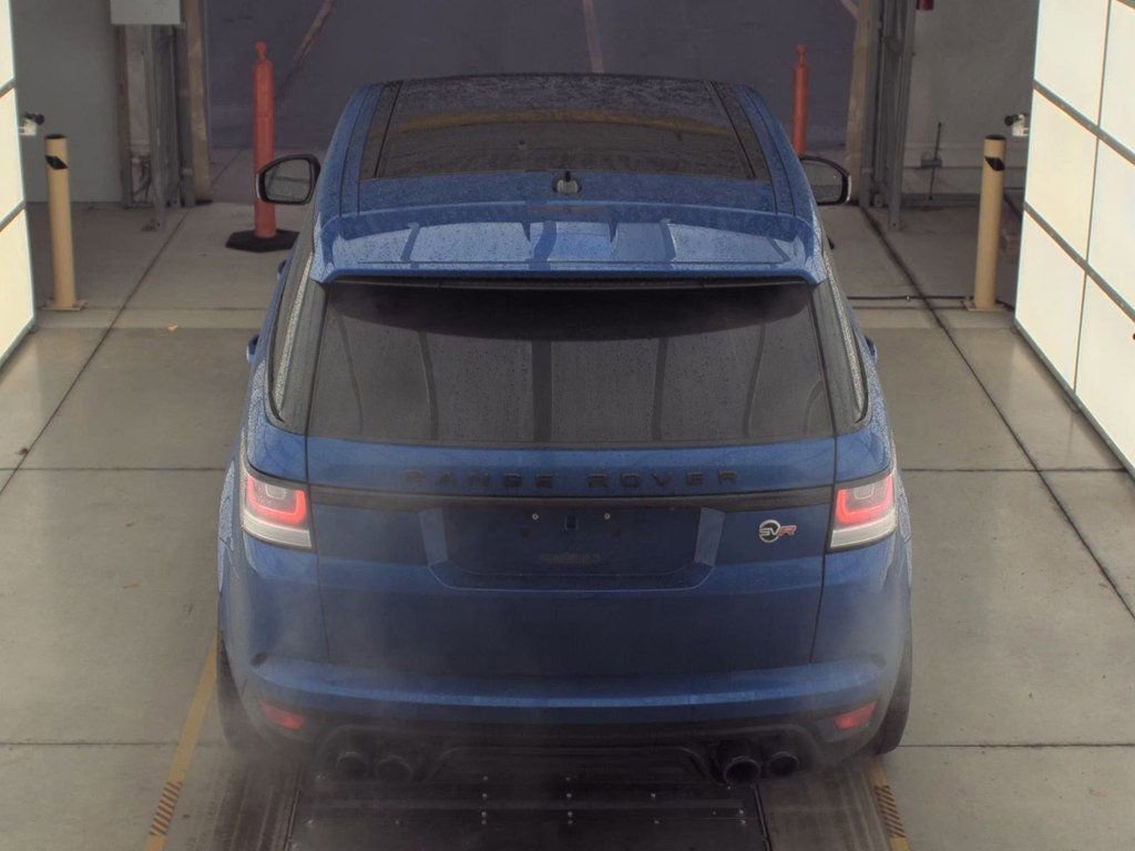 Used 2015 Land Rover Range Rover Sport SVR image 3