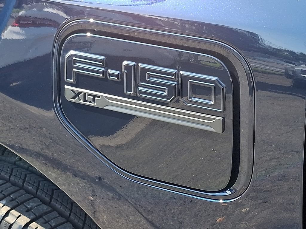 Used 2023 Ford F150 Lightning XLT AWD/4WD image 30