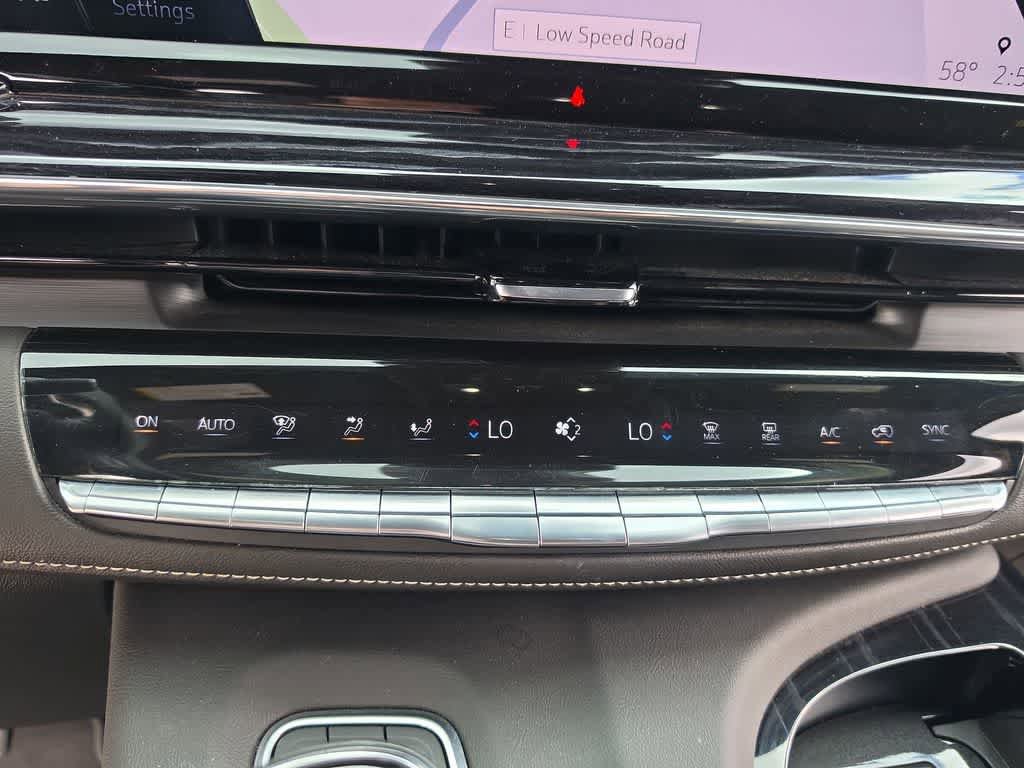 Used 2022 Cadillac Escalade Sport w/ Touring Package AWD/4WD image 19