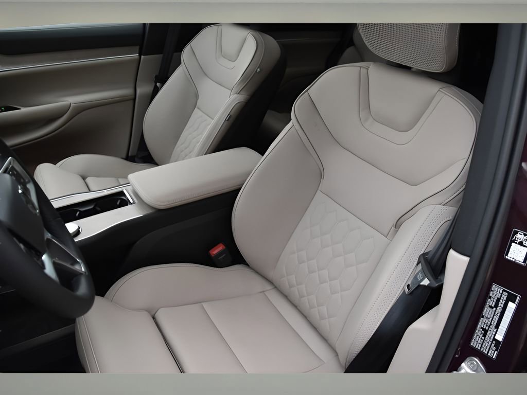 Used 2025 Volvo EX90 Ultra image 10