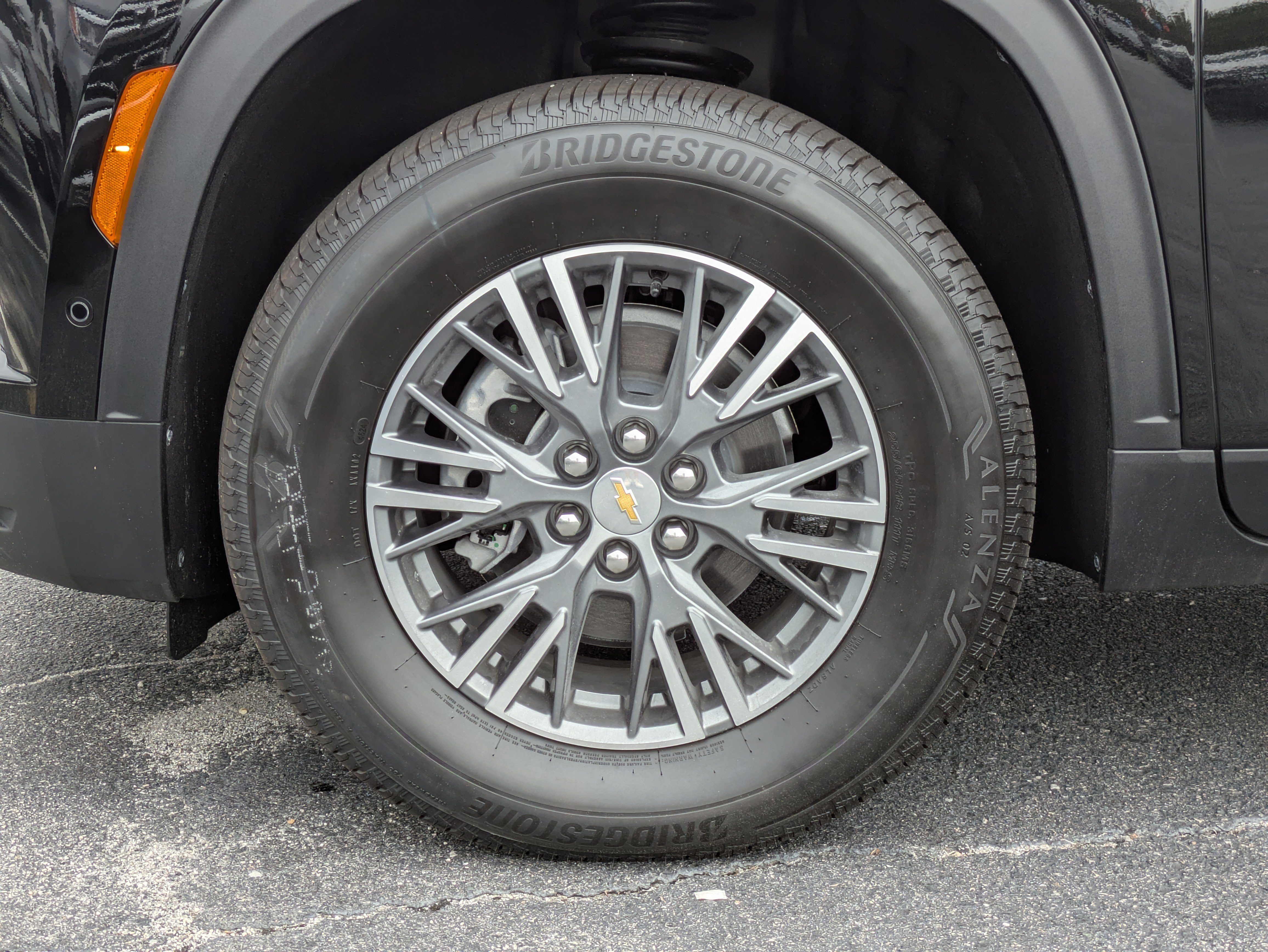 New 2025 Chevrolet Traverse LT w/ Enhanced Driving Package image 28