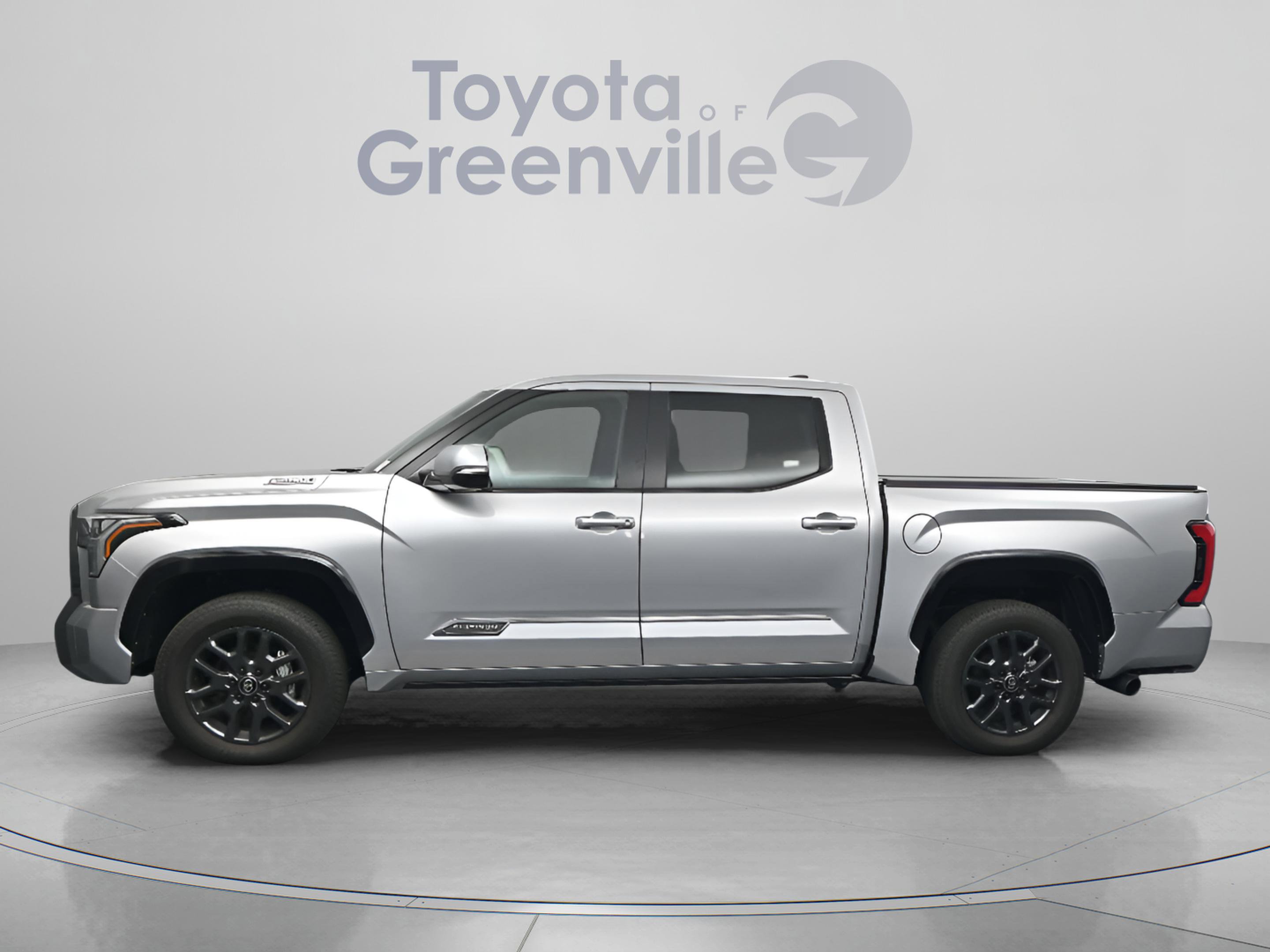 Used 2025 Toyota Tundra Platinum image 5