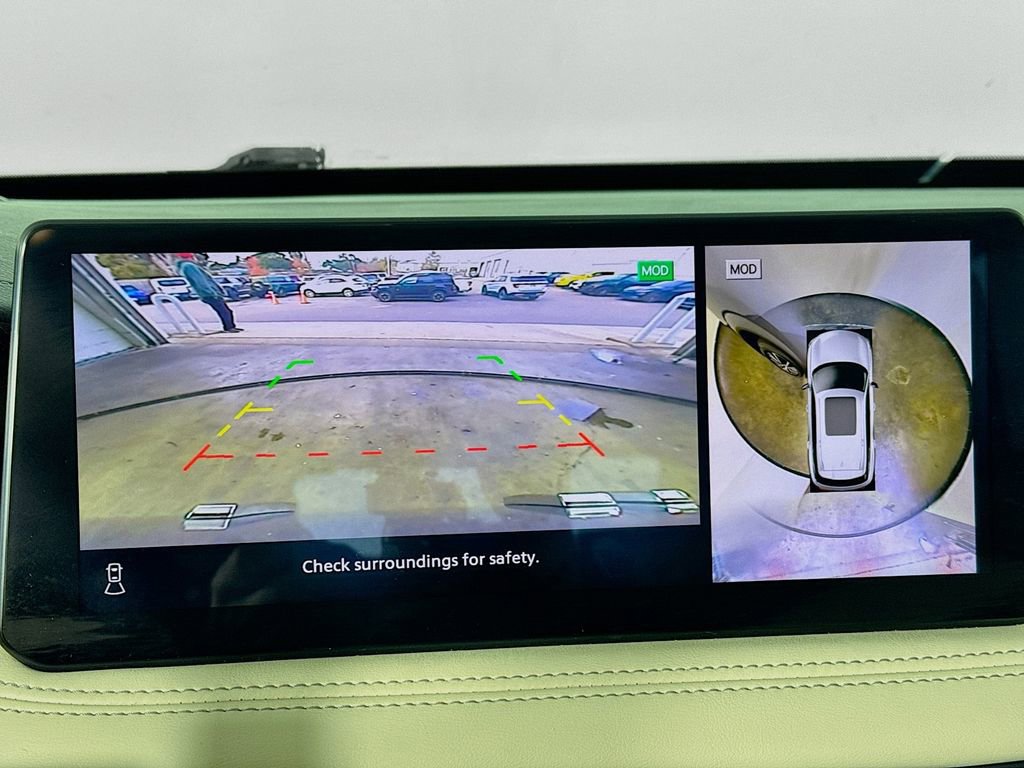 Used 2023 INFINITI QX60 Sensory w/ Cargo Package image 14