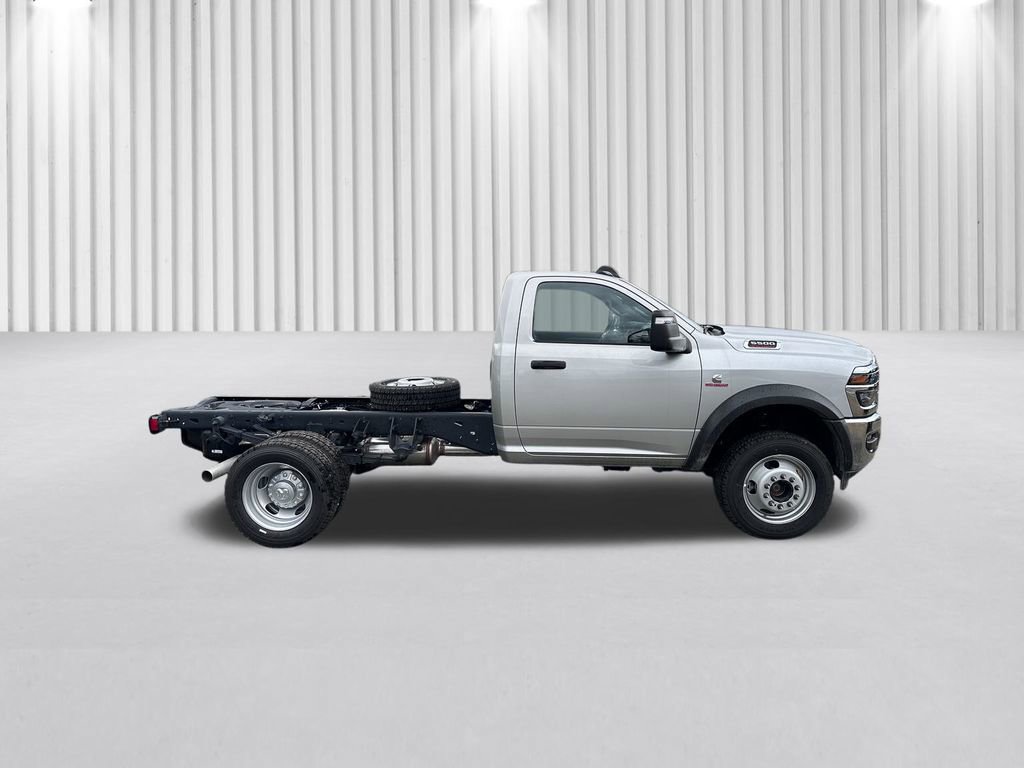 New 2026 RAM 5500 Tradesman w/ Chrome Appearance Group image 3