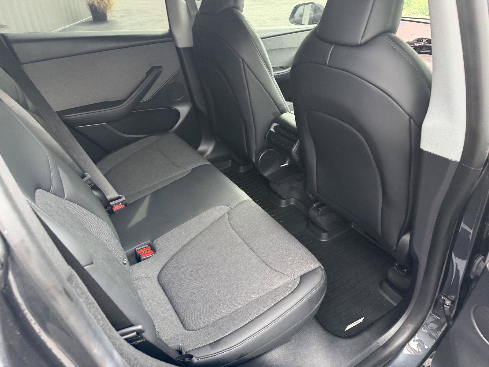 Used 2026 Tesla Model Y 2WD image 19
