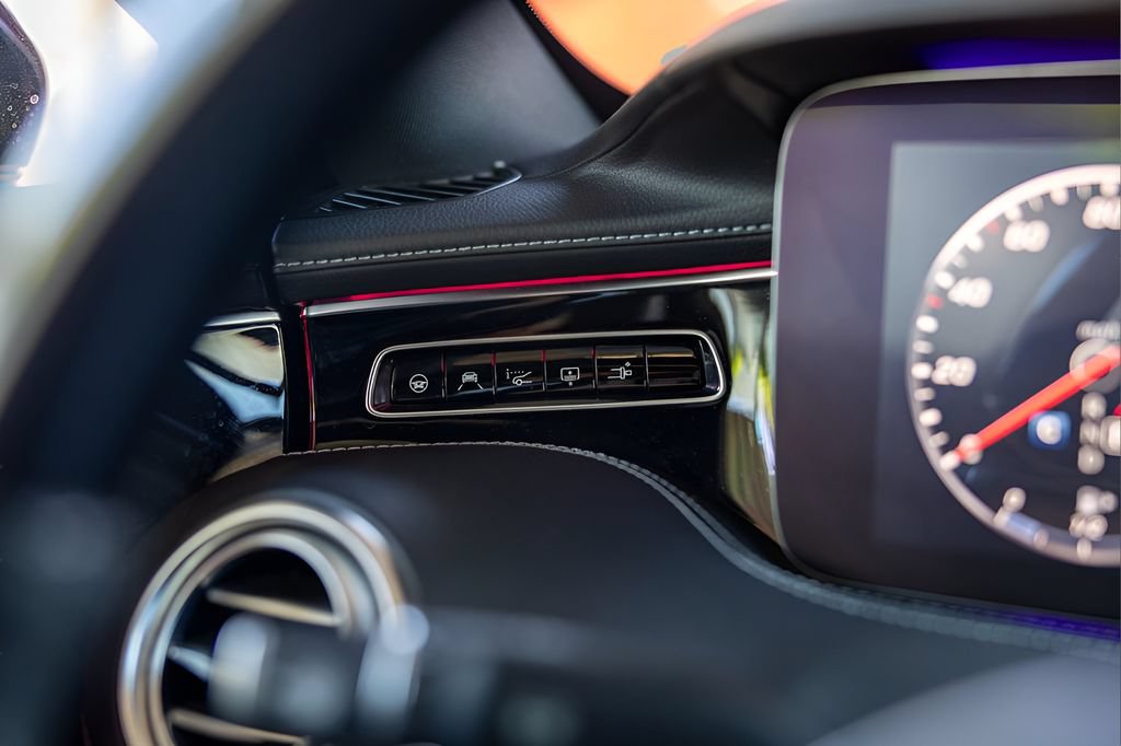 Used 2019 Mercedes-Benz S 560 4MATIC Coupe image 27