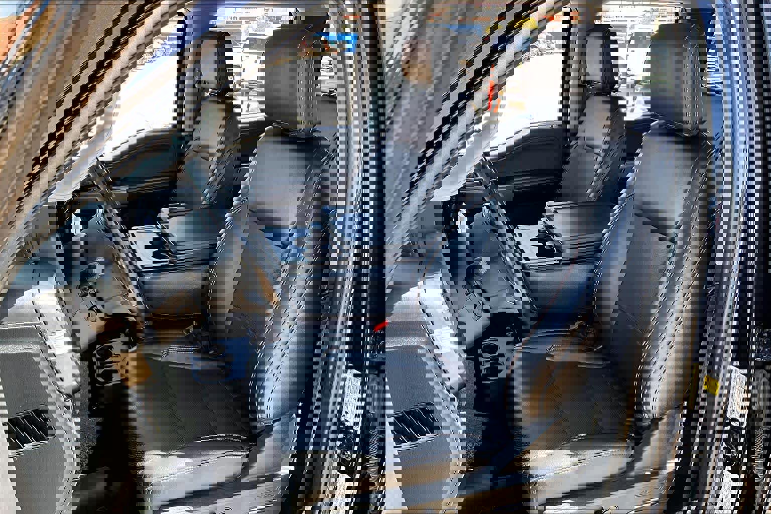 Used 2024 Ford F250 Lariat w/ Sport Appearance Package image 8