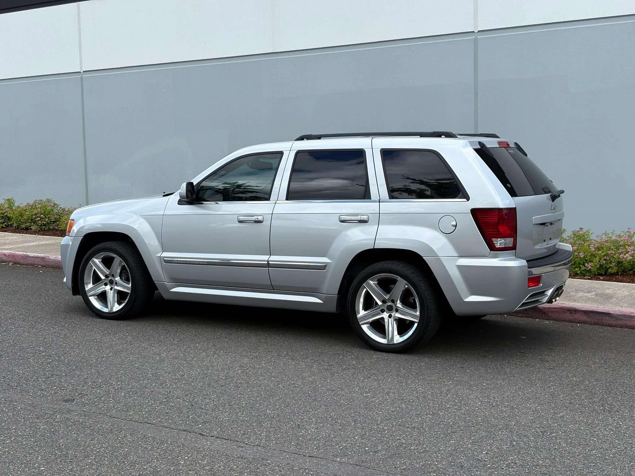 Used 2008 Jeep Grand Cherokee SRT8 w/ SRT Option Group II AWD/4WD image 4