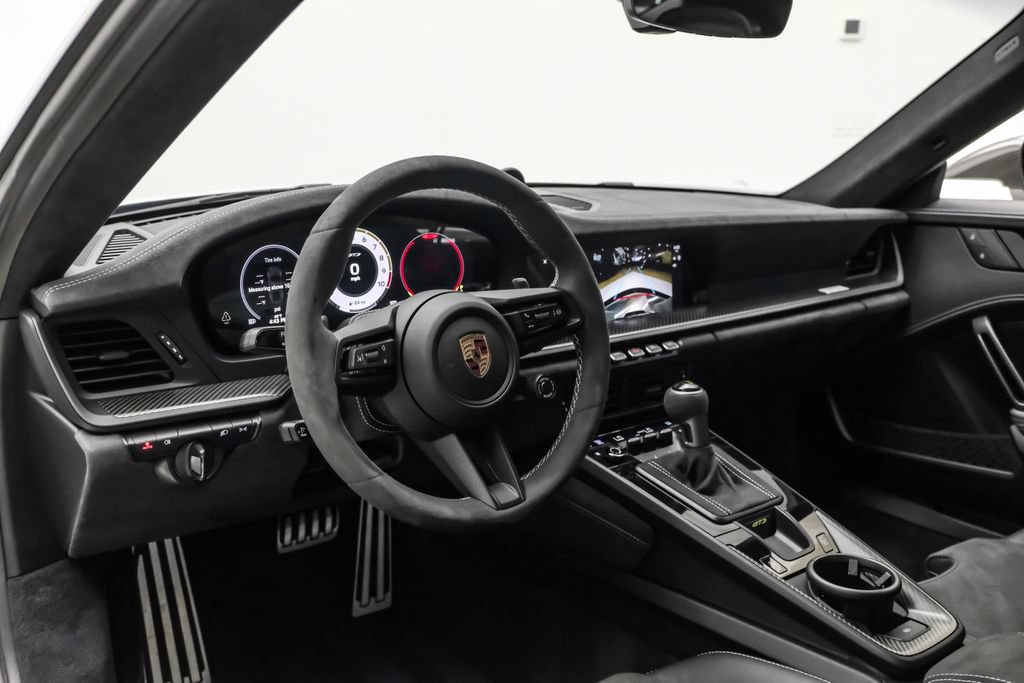 Used 2026 Porsche 911 GT3 w/ Weissach Package RWD image 7