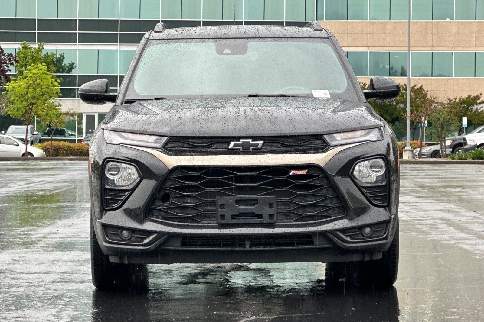 Used 2023 Chevrolet TrailBlazer RS w/ Sun and Liftgate Package image 9