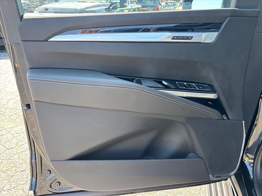 Used 2026 Cadillac Escalade Sport AWD/4WD image 26