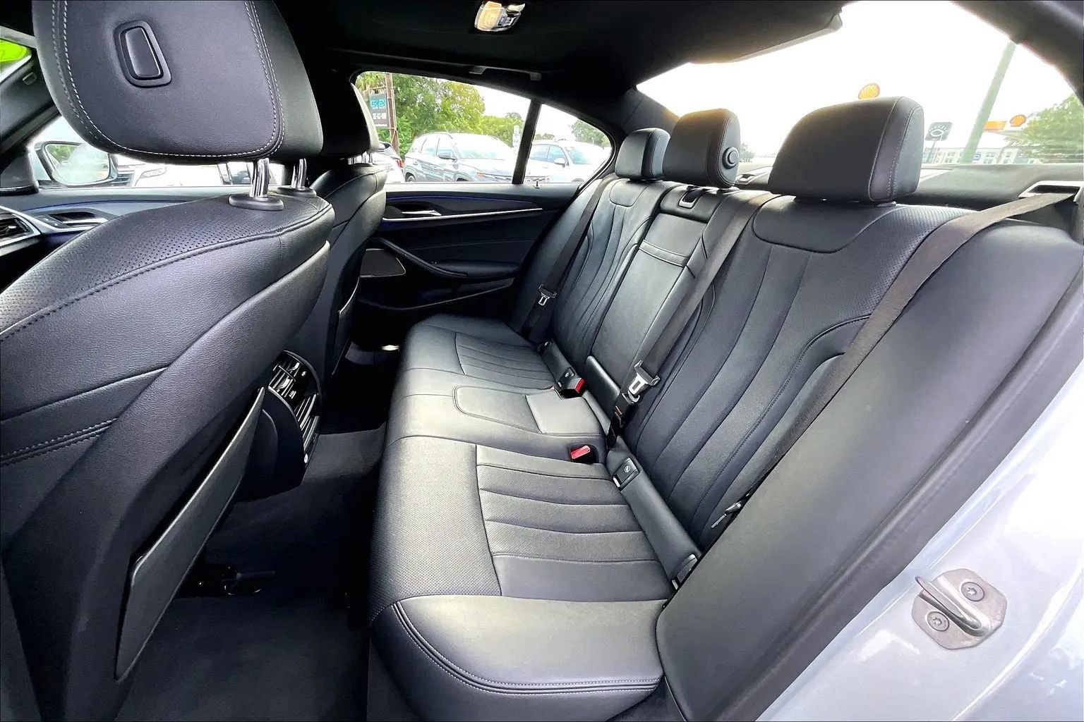Used 2021 BMW 530i RWD image 27