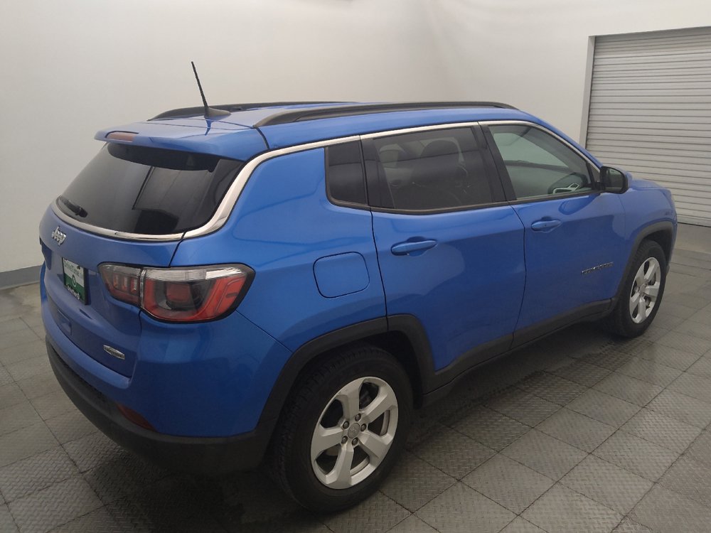 Used 2020 Jeep Compass Latitude w/ Popular Equipment Group FWD image 9