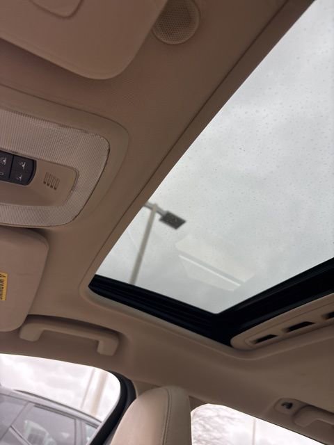 Used 2015 Volvo V60 T5 Platinum image 23