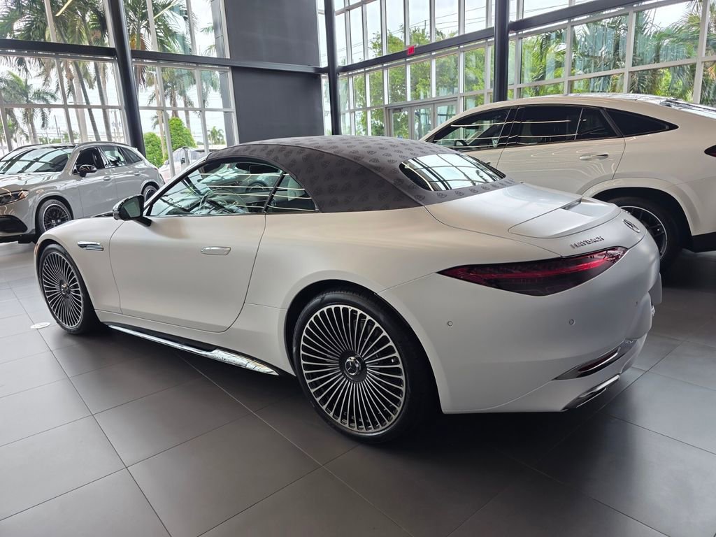 New 2026 Mercedes-Benz Maybach SL 680 image 4