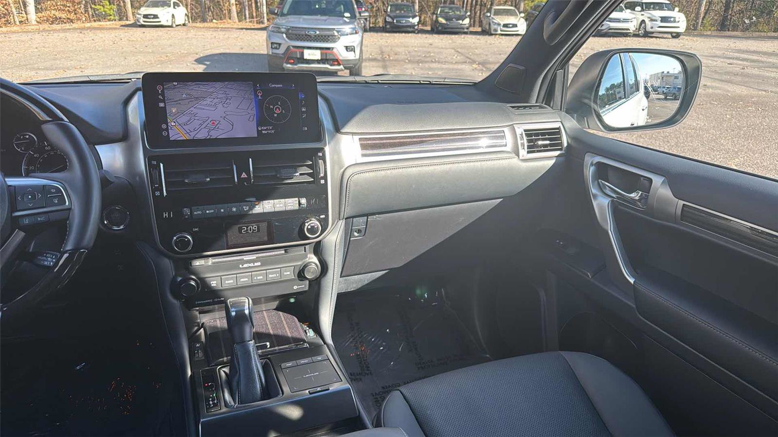 Used 2023 Lexus GX 460 Premium image 14