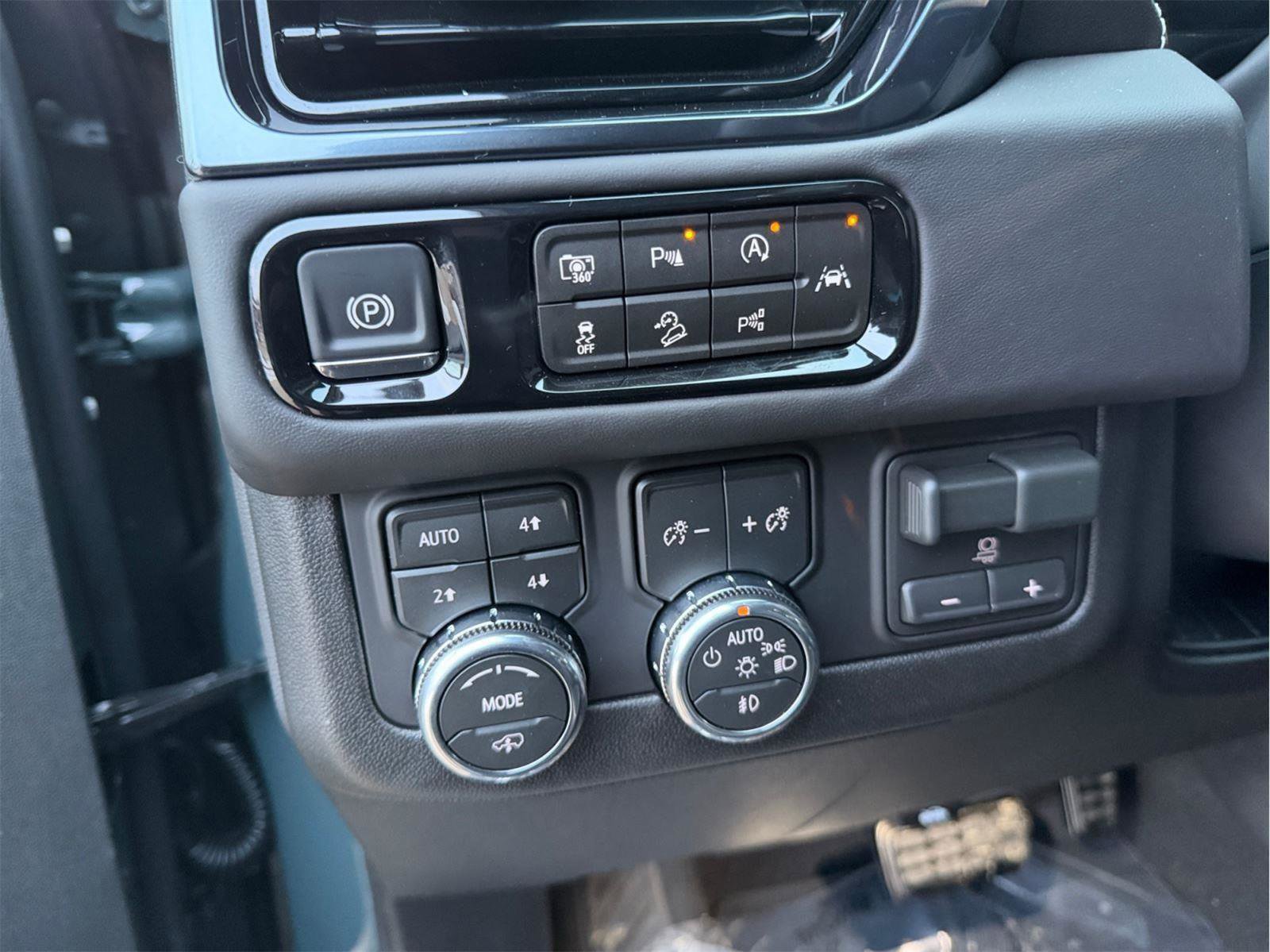 New 2026 GMC Yukon XL AT4 Ultimate image 20