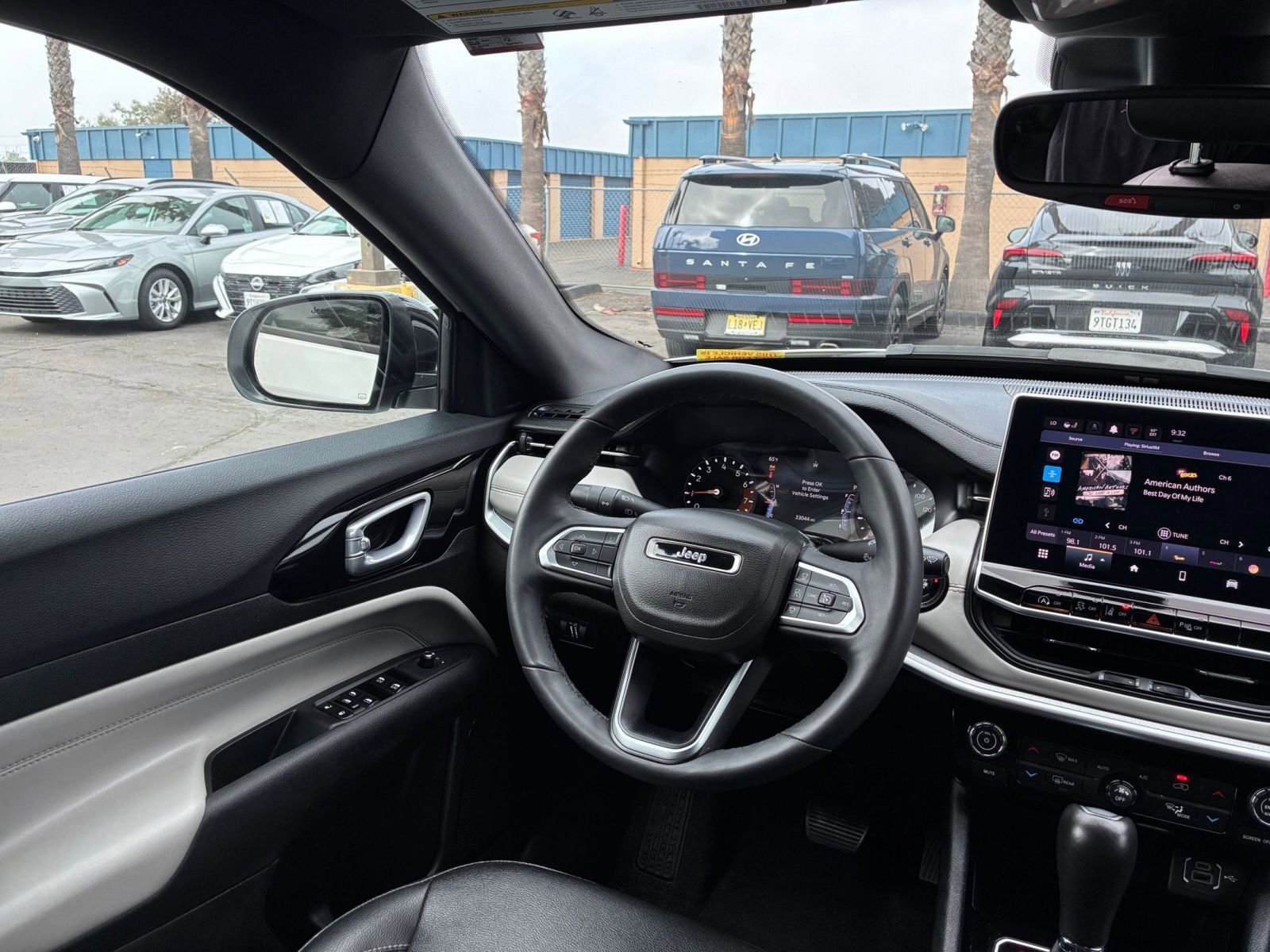 Used 2025 Jeep Compass Limited AWD/4WD image 35