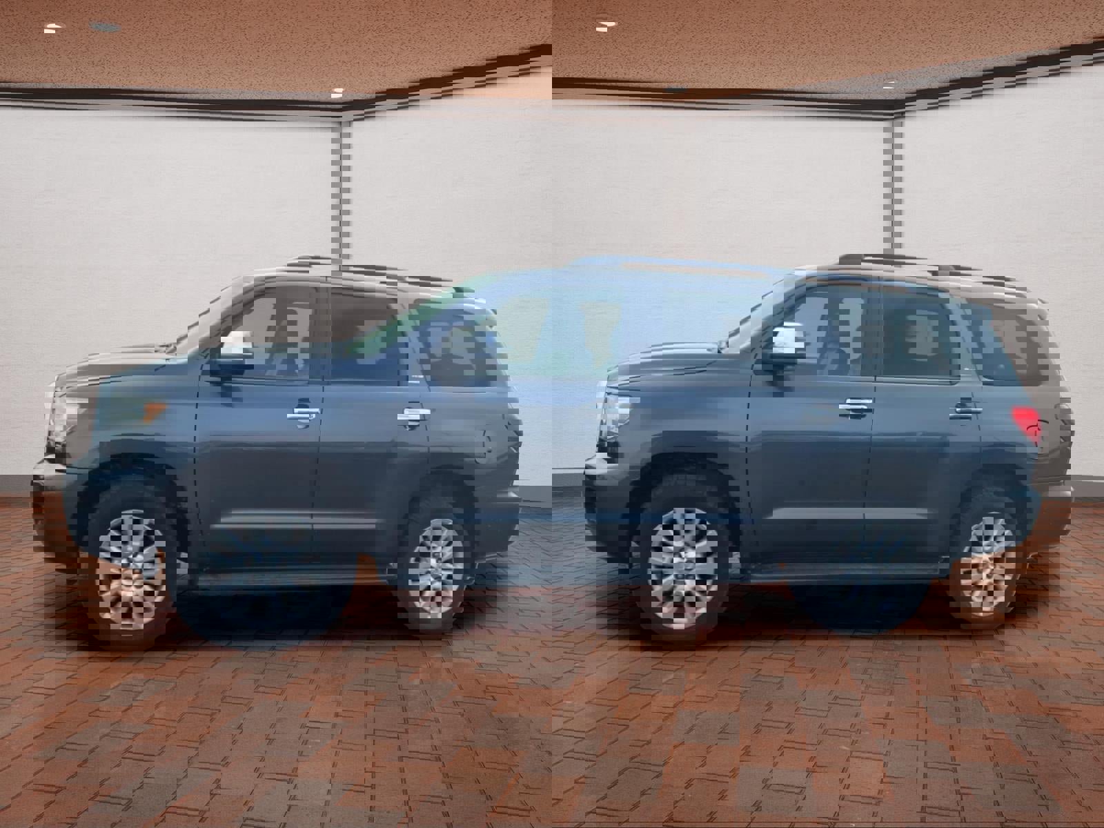 Used 2016 Toyota Sequoia Platinum image 5