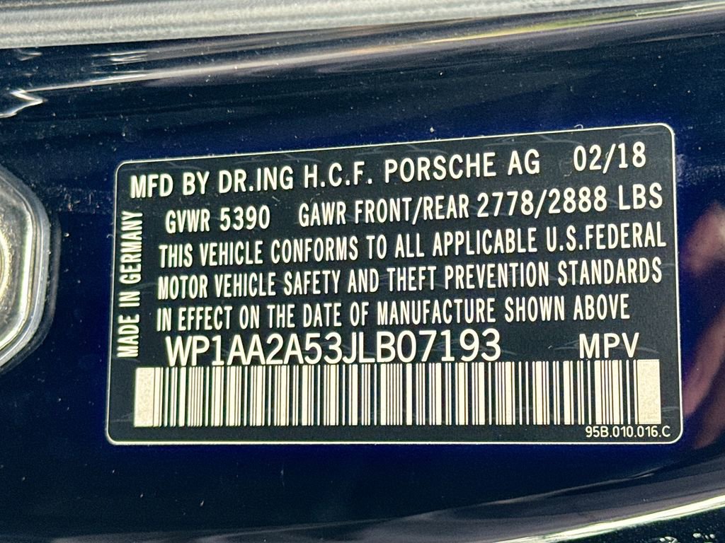 Used 2018 Porsche Macan AWD/4WD image 31
