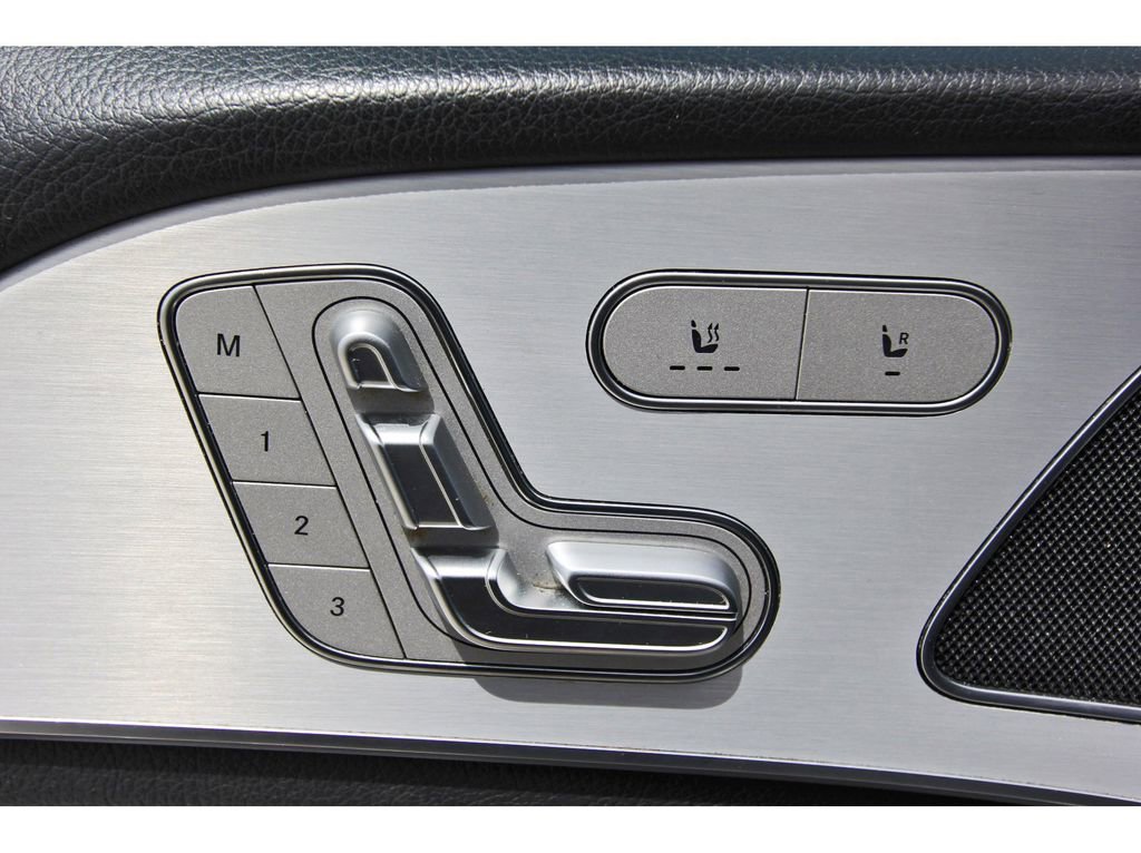 Used 2024 Mercedes-Benz GLE 450e 4MATIC image 27