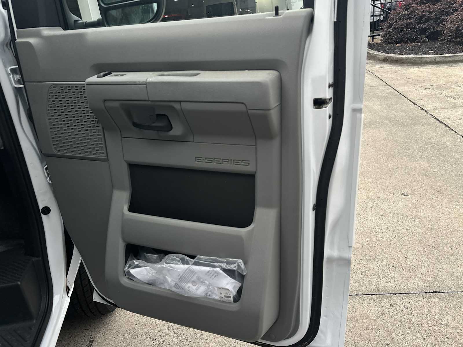 New 2025 Ford E-450 and Econoline 450 Super Duty w/ Power Equipment Group RWD image 19