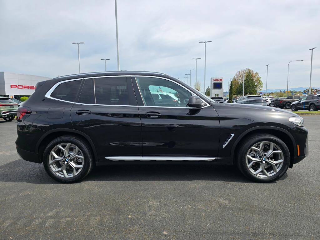 Used 2024 BMW X3 xDrive30i AWD/4WD image 7