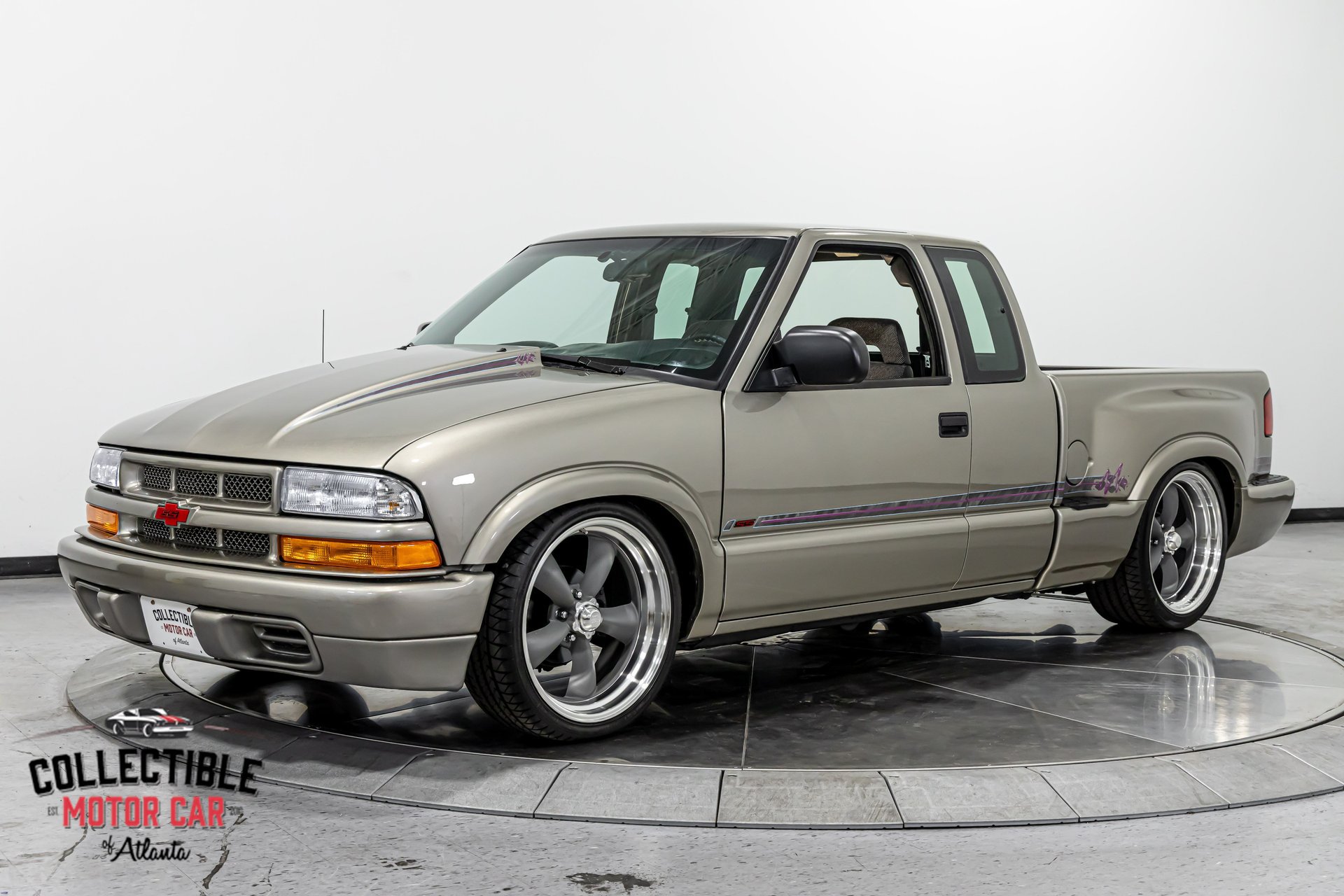 Used 2000 Chevrolet S10 Pickup LS w/ Preferred Equipment Group RWD image 9