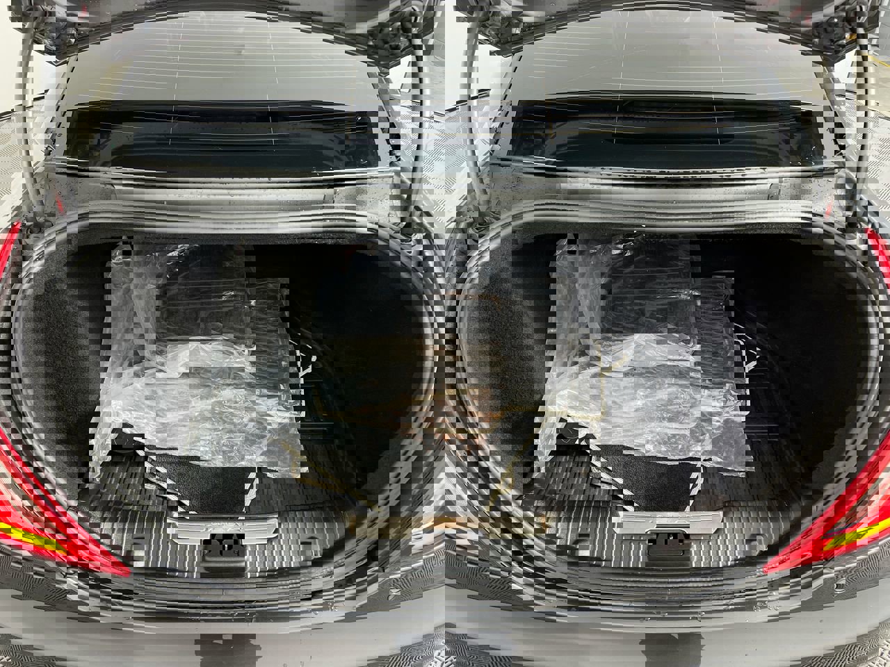 Used 2018 Jaguar XJ L Portfolio image 33