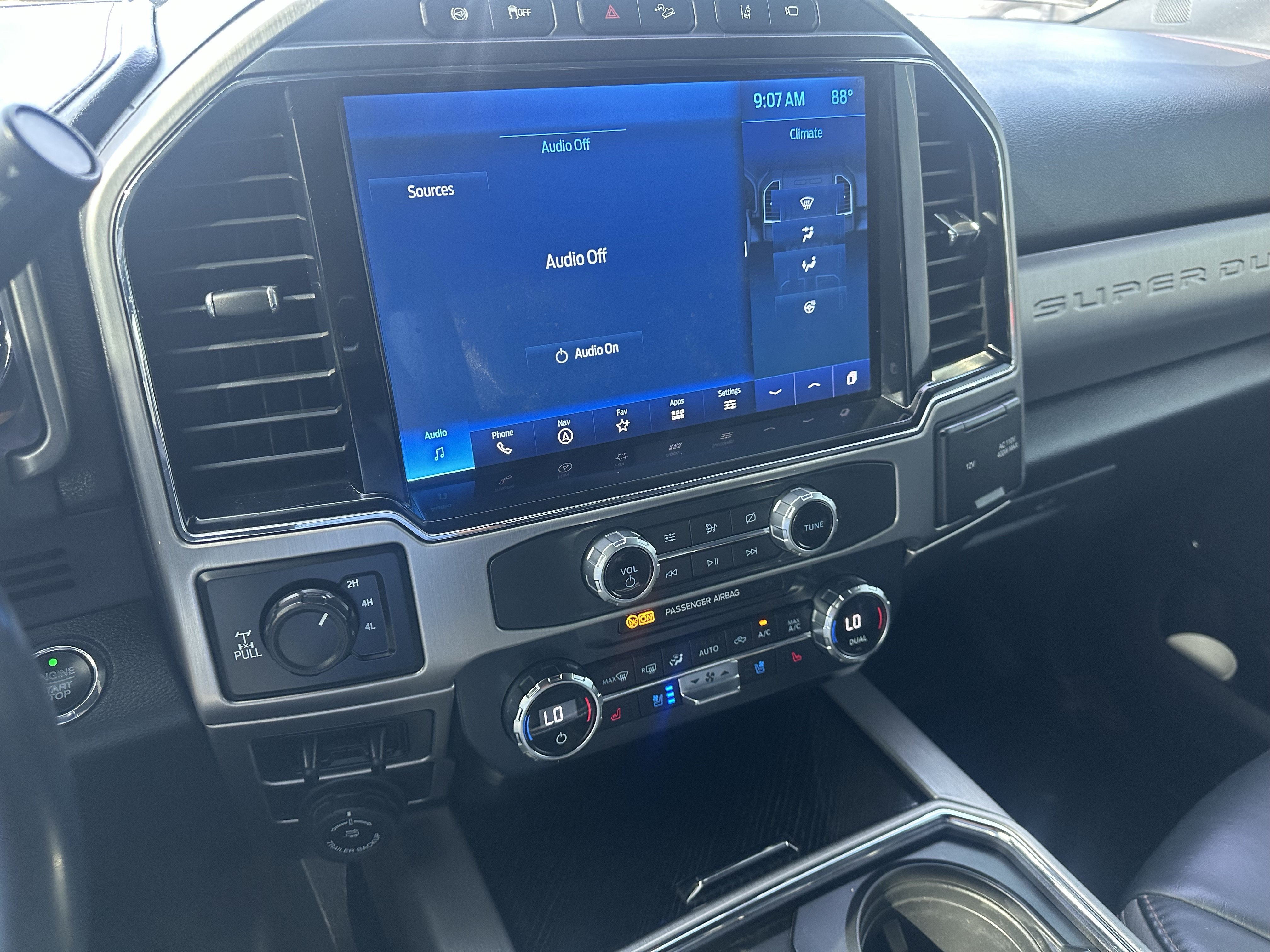 Used 2022 Ford F350 Platinum AWD/4WD image 16