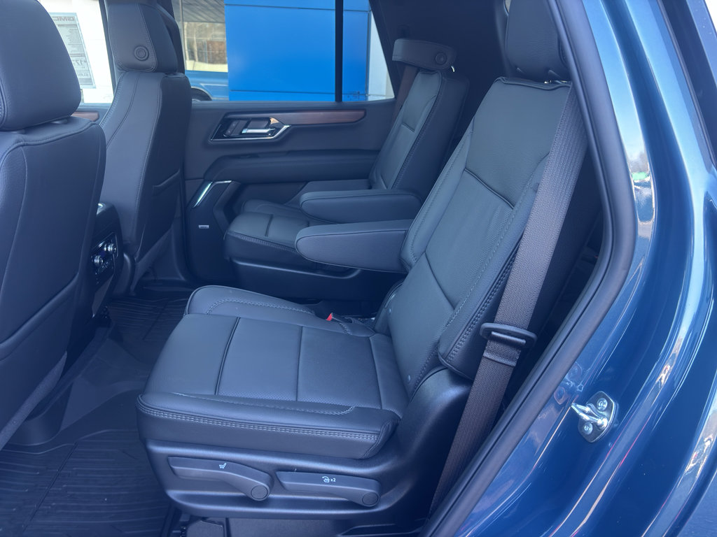 New 2026 GMC Yukon Denali w/ Sun & Power Step Package image 23