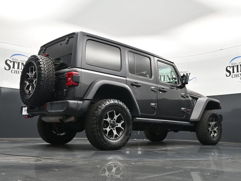 Used 2019 Jeep Wrangler Unlimited Rubicon w/ LED Lighting Group AWD/4WD image 32