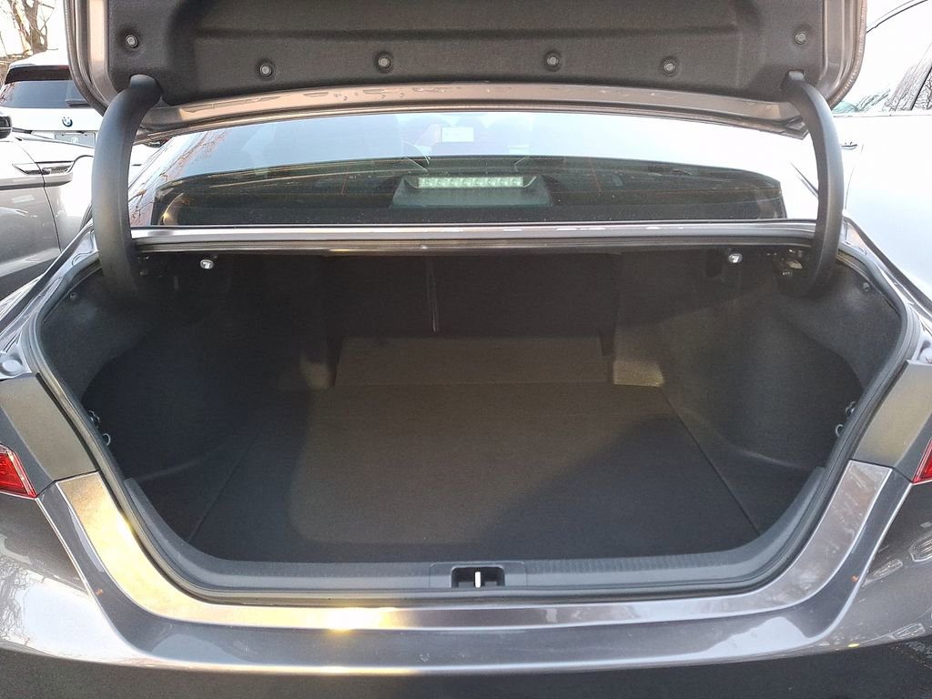 Used 2021 Toyota Camry XSE image 27