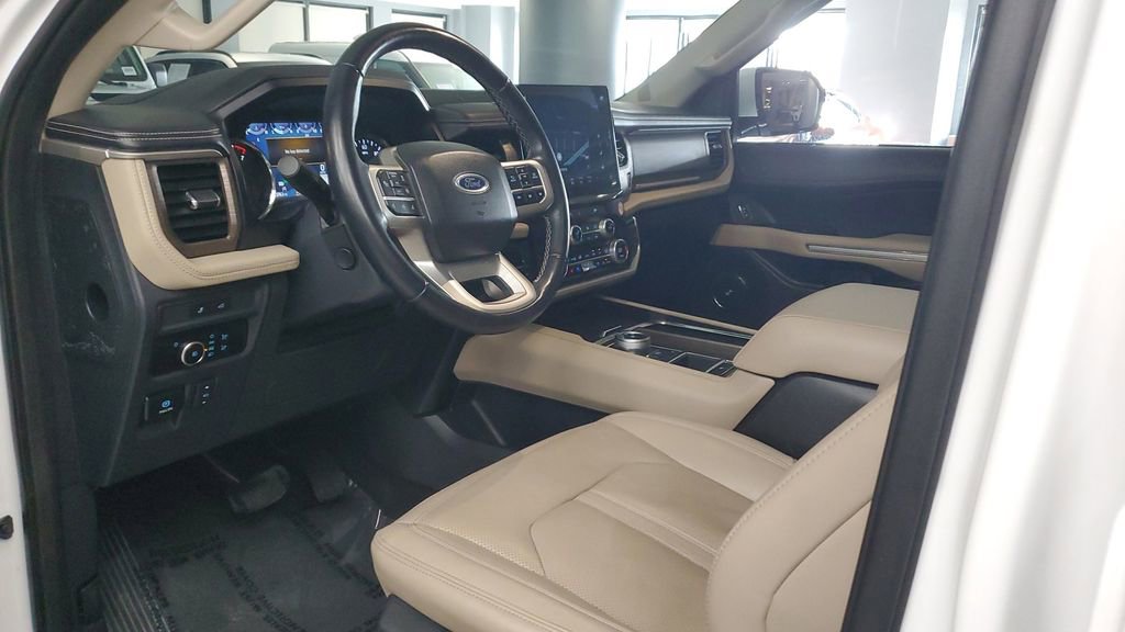 Used 2024 Ford Expedition Max Limited image 24