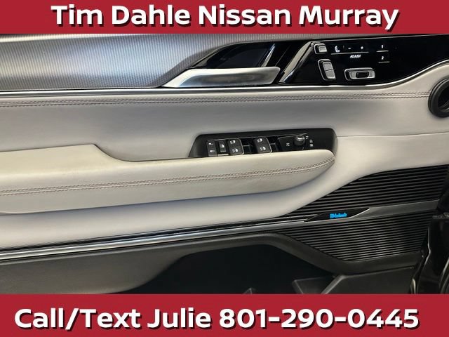 Used 2023 Jeep Grand Wagoneer L 4WD w/ Flexible Seating Group image 24