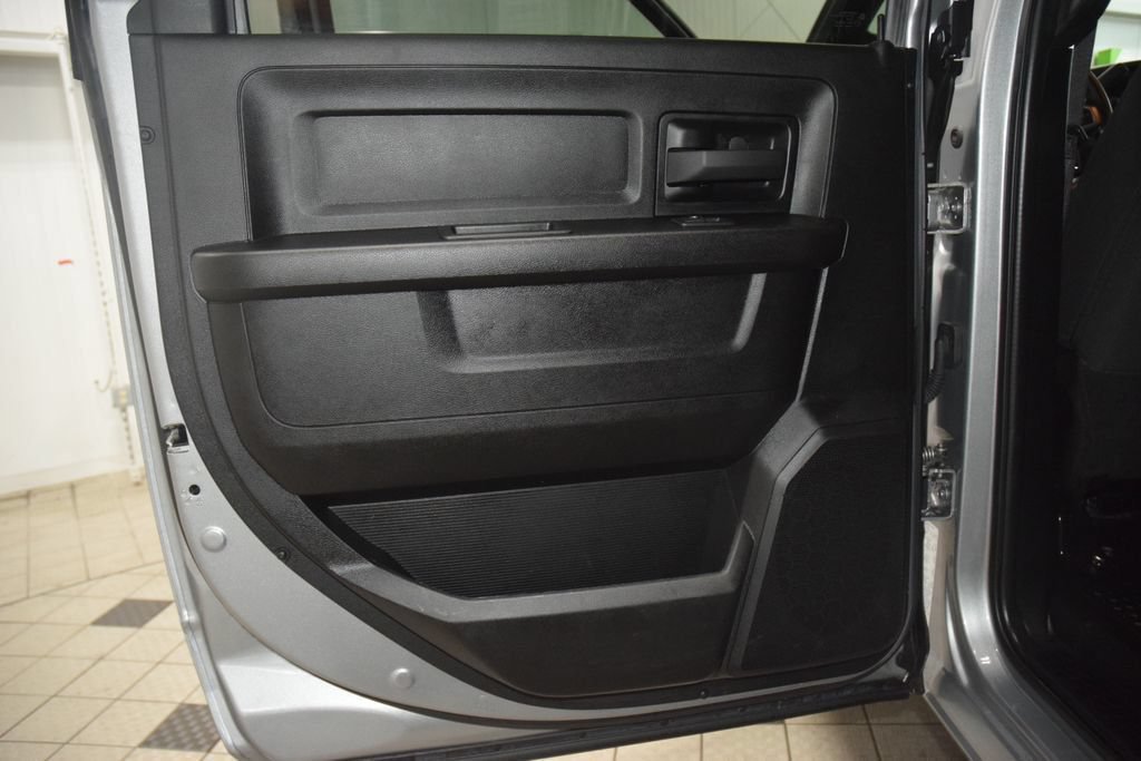 Used 2023 RAM 5500 Tradesman AWD/4WD image 33