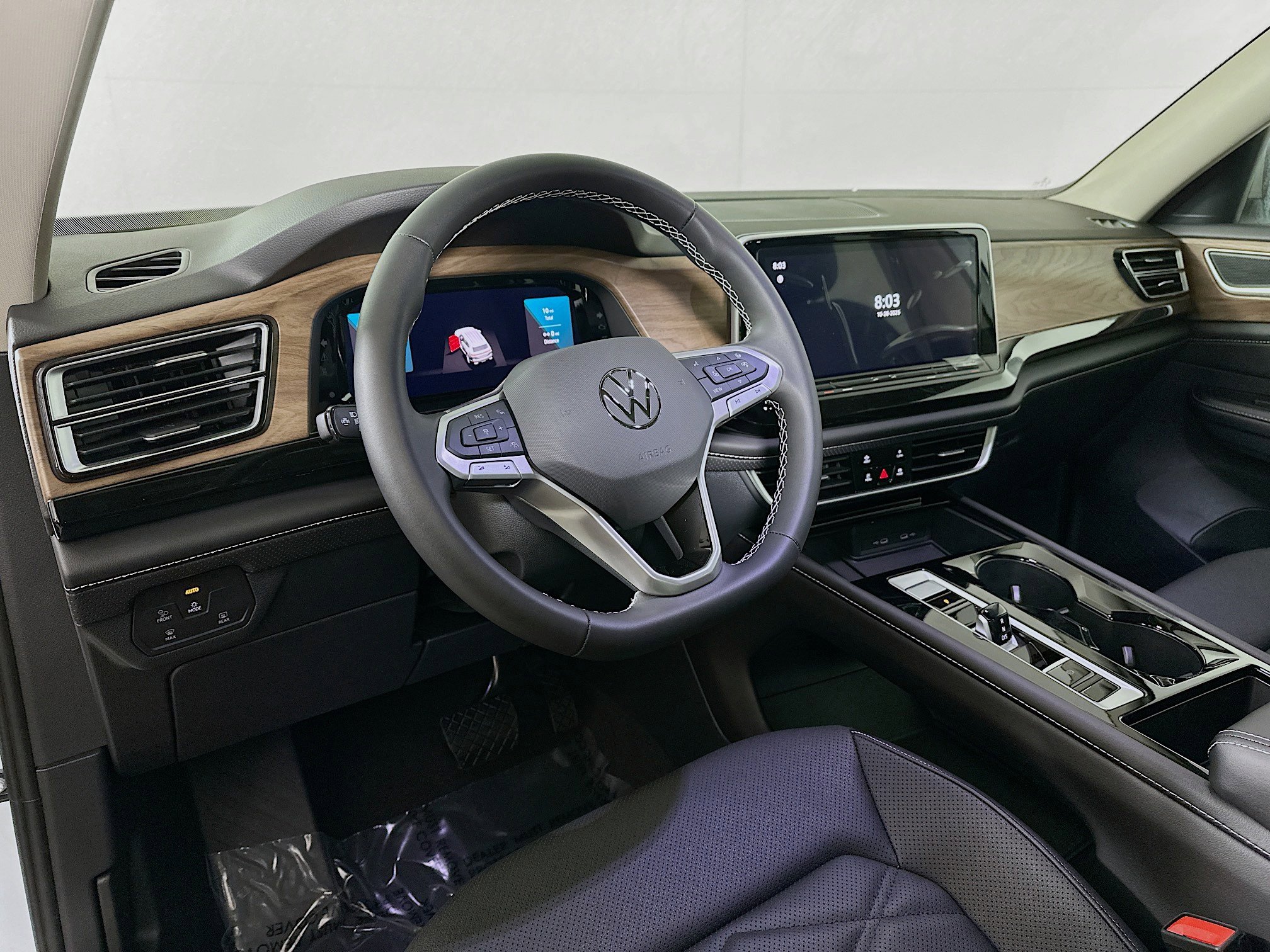 New 2026 Volkswagen Atlas SE image 9