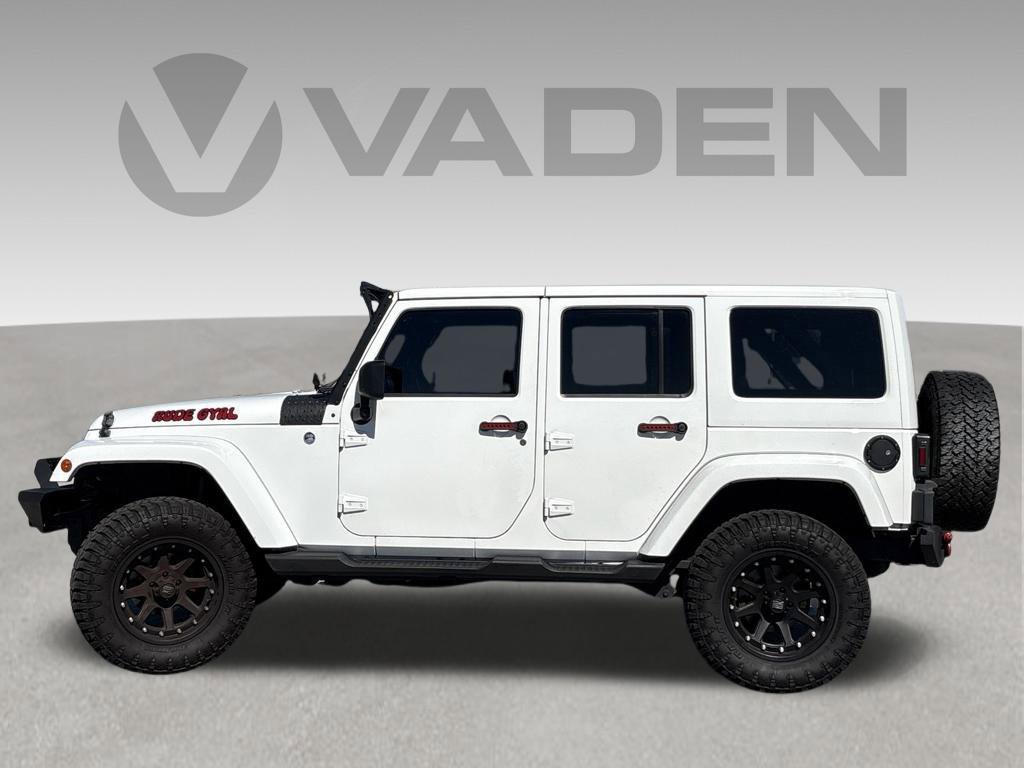 Used 2014 Jeep Wrangler Unlimited Sahara w/ Max Tow Package AWD/4WD image 24