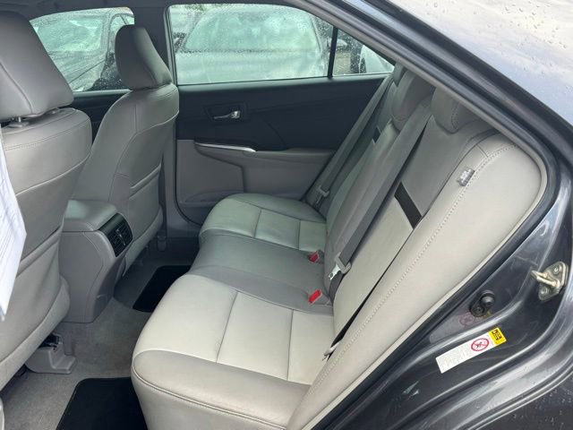 Used 2013 Toyota Camry XLE w/ Leather Pkg FWD image 12