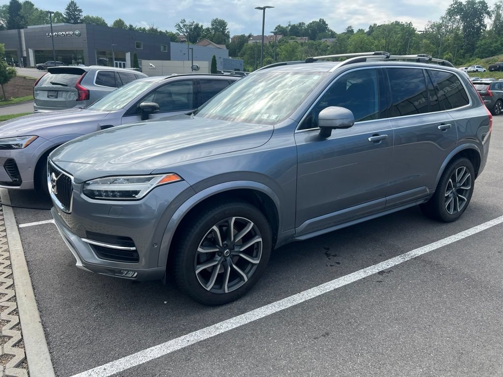 Used 2017 Volvo XC90 T6 Momentum w/ Vision Package AWD/4WD image 5
