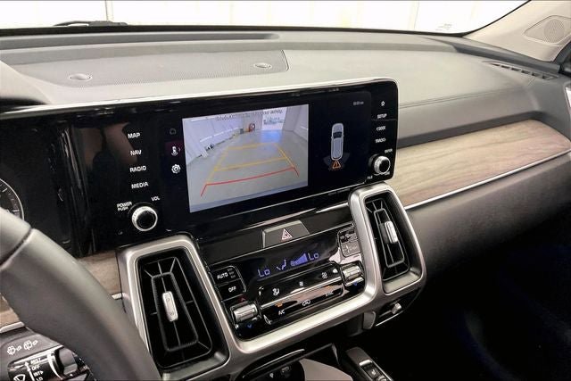 Used 2023 Kia Sorento S w/ Panoramic Sunroof Package AWD/4WD image 28