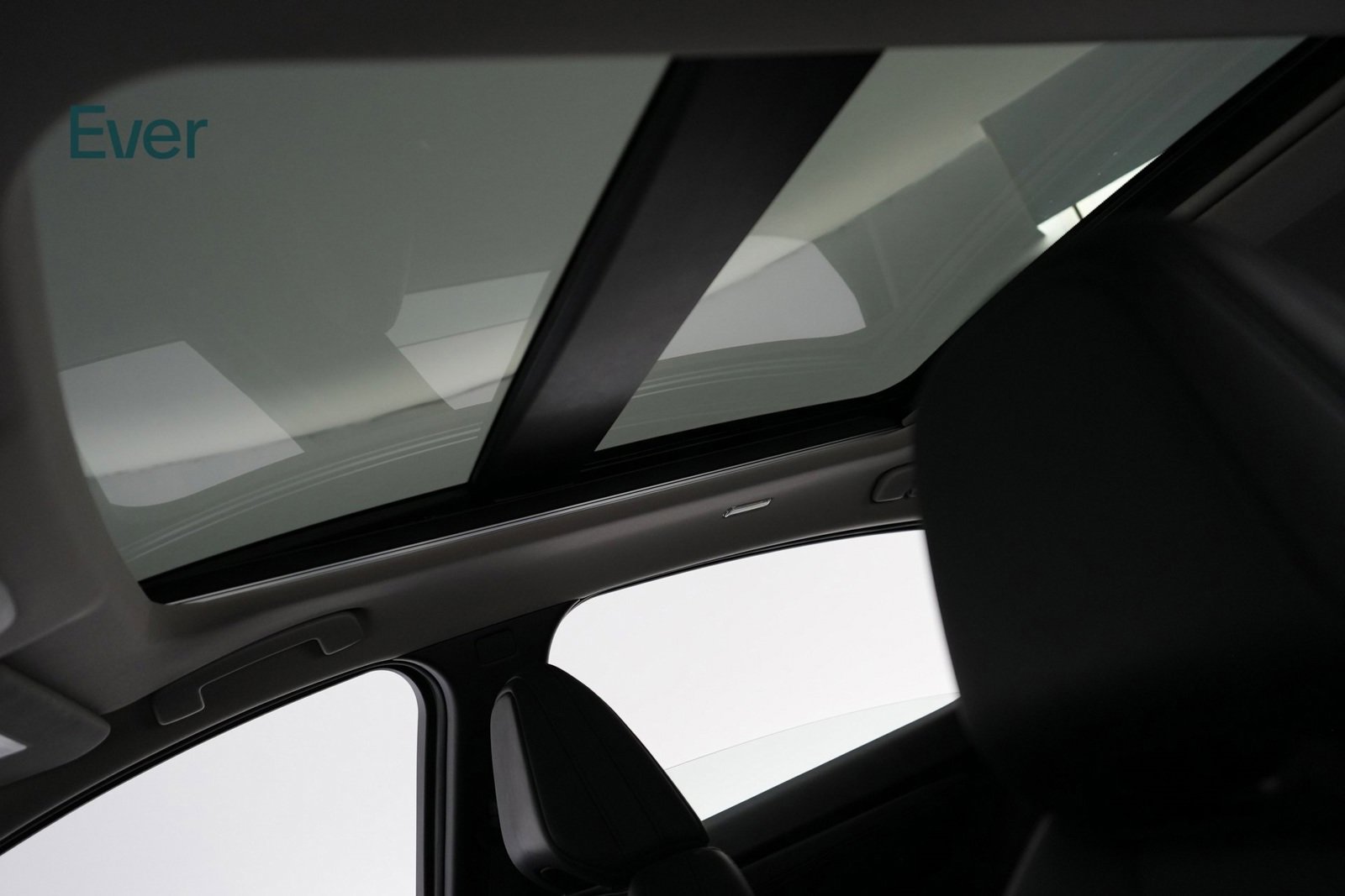 Used 2023 Nissan Ariya FWD image 22