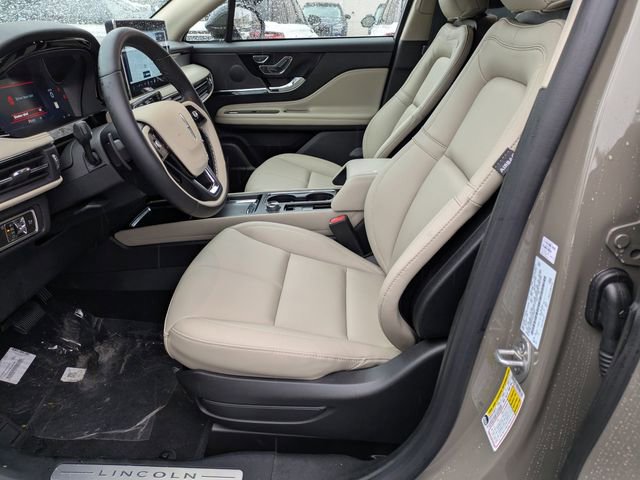 New 2026 Lincoln Corsair Premiere image 16