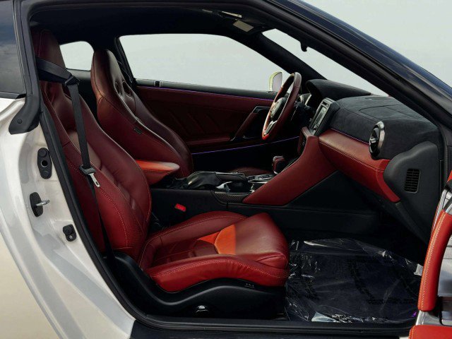 Used 2024 Nissan GT-R w/ Floor Mat Package AWD/4WD image 42