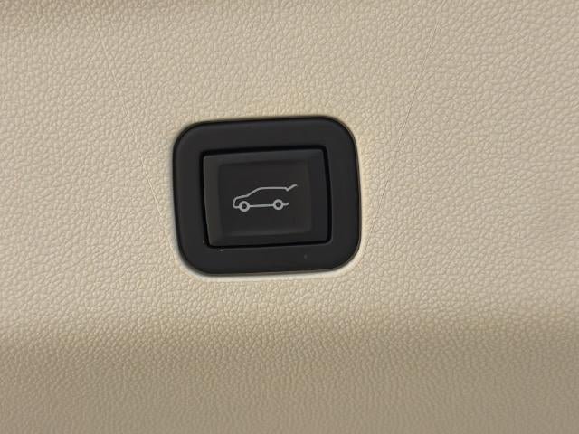 Certified 2024 Cadillac Escalade Sport Platinum w/ Heavy-Duty Trailer Package AWD/4WD image 21