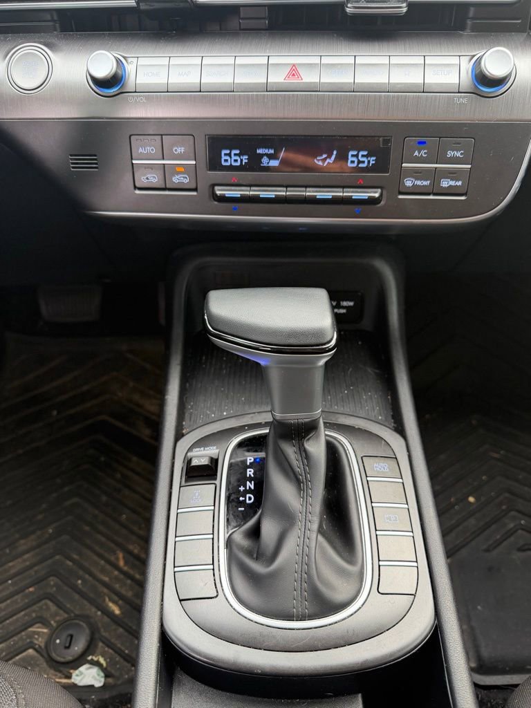 Used 2025 Hyundai Kona SEL AWD/4WD image 22