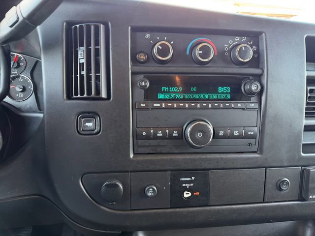 Used 2017 Chevrolet Express 2500 RWD image 22