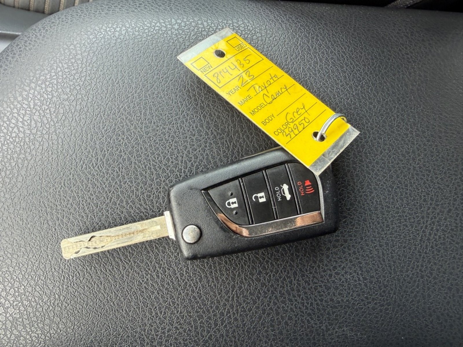 Used 2023 Toyota Camry SE FWD image 40