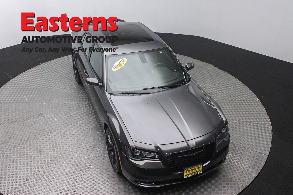 Used 2023 Chrysler 300 S RWD image 3